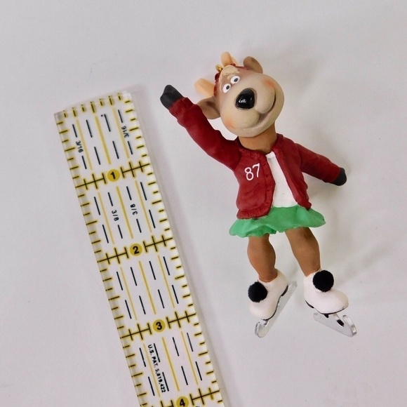 HALLMARK Vintage 1987 Collector’s Series Reindeer Champs Dancer Ice Skating - Picture 7 of 13